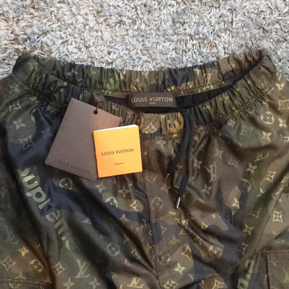 Supreme x Louis Vuitton Track Pant Camo - Picture 2 of 3